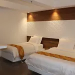Oyo 609 G Executive Hotel And Spa Boracay